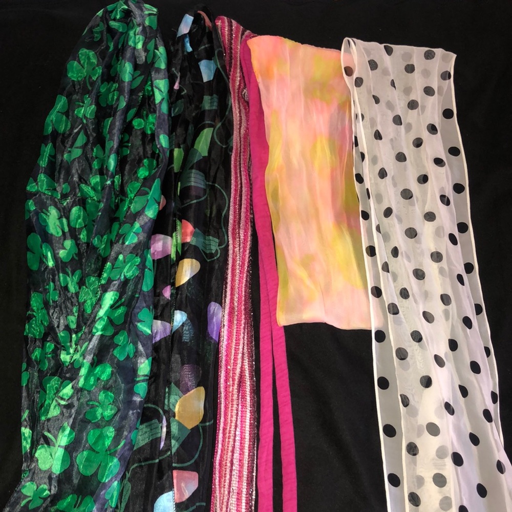 6 Bundle Scarves 🧣